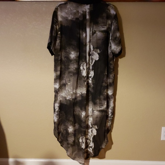 Blk/Gray/Wht Long Top - Picture 4 of 4